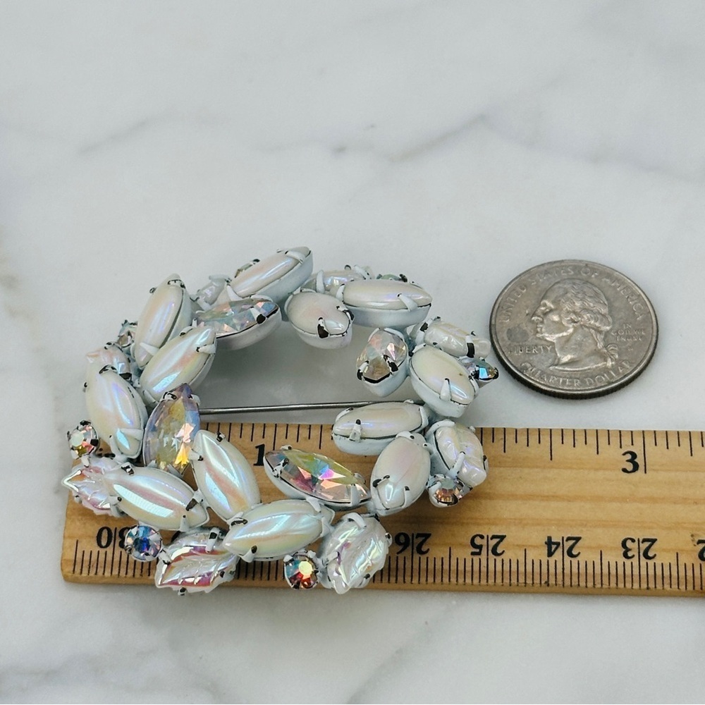 Vintage Regency Signed Brooch Aurora Borealis Rhinestone Circle Pin 1950s Rare - Picture 9 of 10